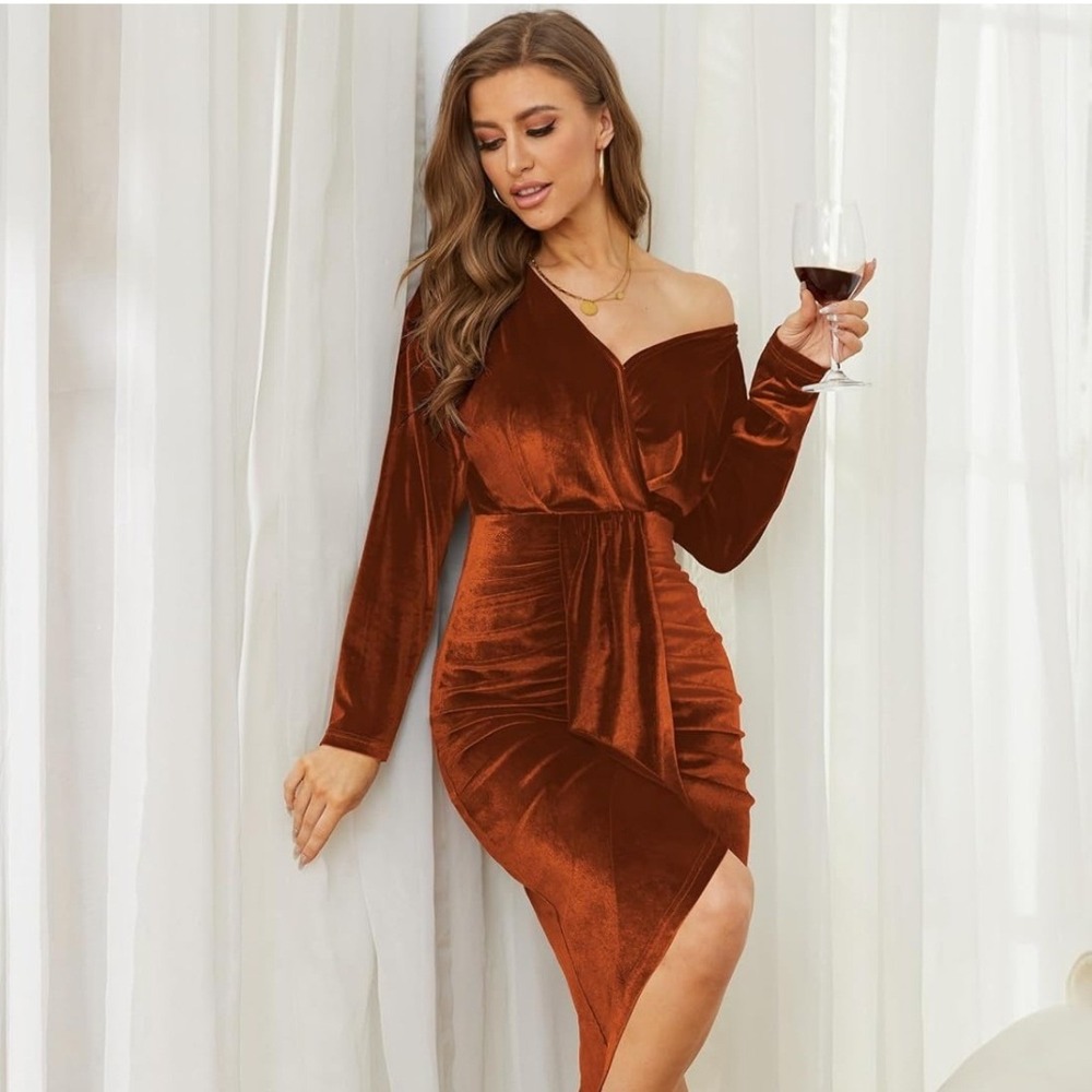 NWOT Nipami Women Dress M Burnt Orange Velvet Ruched V-Neck Wrap Midi Bodycon